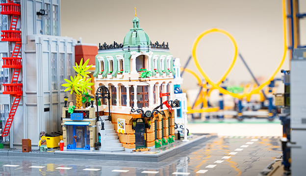 BrickMMO